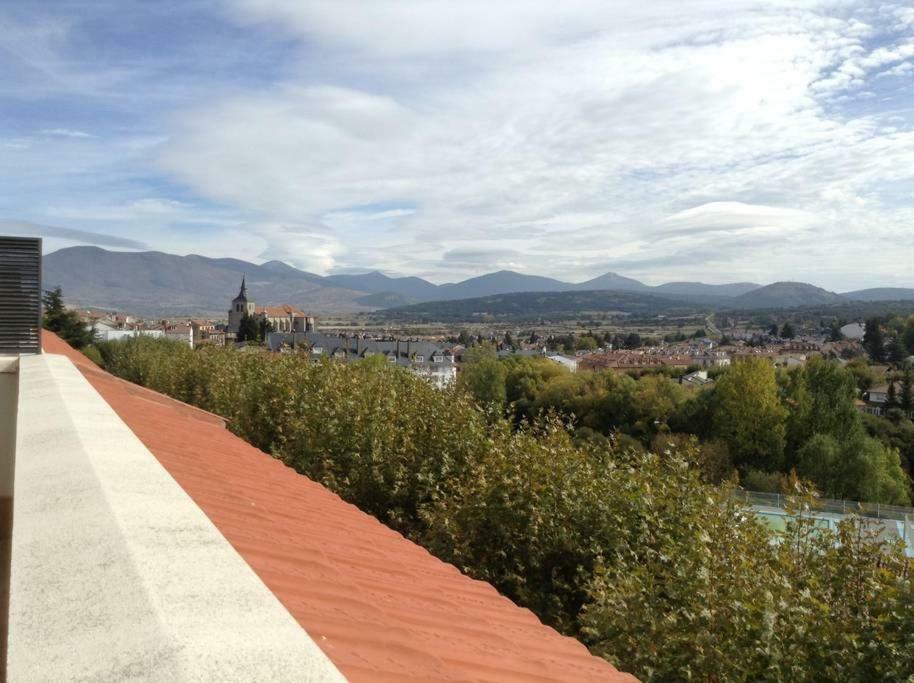 Piso Centrico En El Espinar Lägenhet Exteriör bild